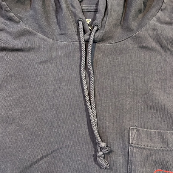 Vineyard vine put a long sleeve in size is medium - Picture 3 of 13